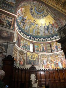 Santa Maria in Trastevere, tra le chiese di Roma